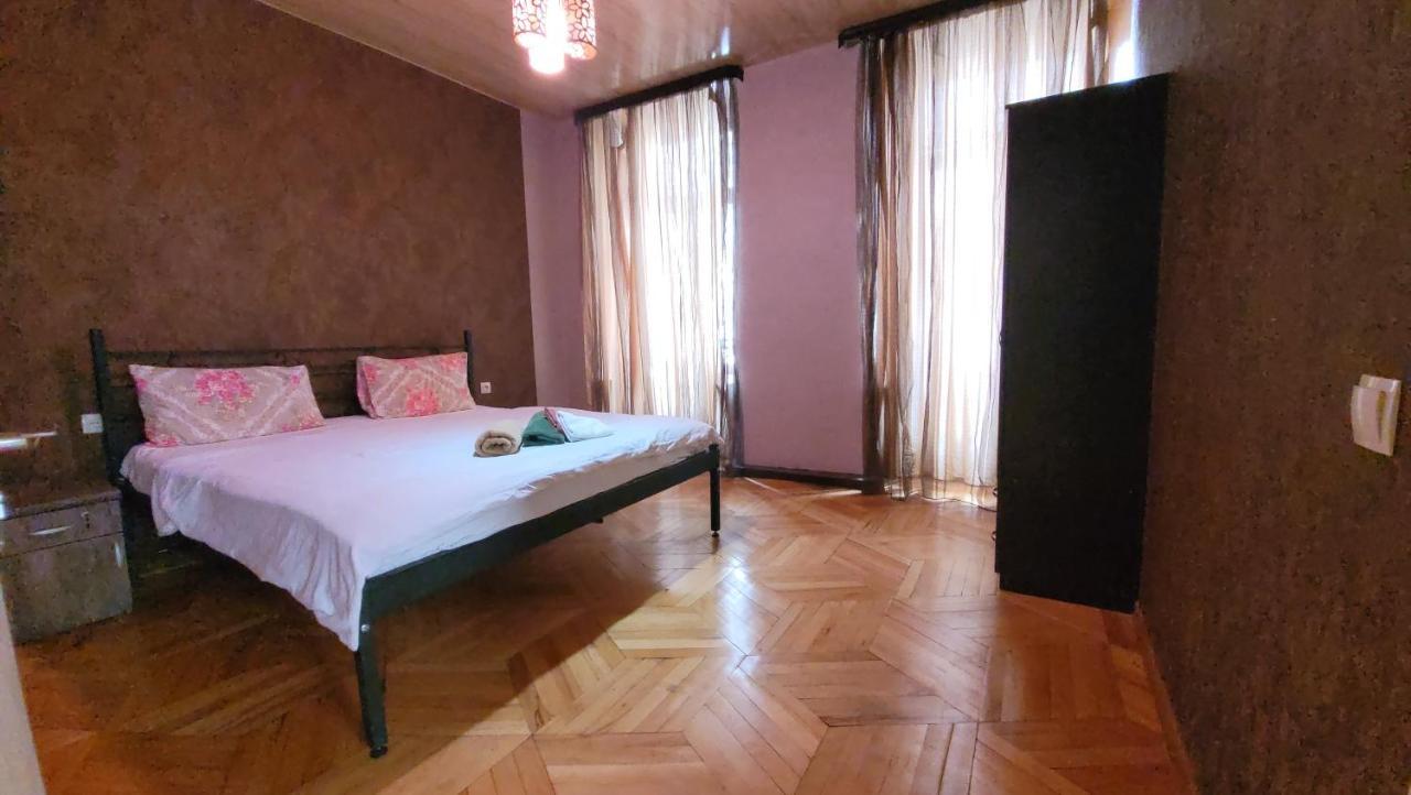 Kiev Hostel Tbilisi Exterior foto