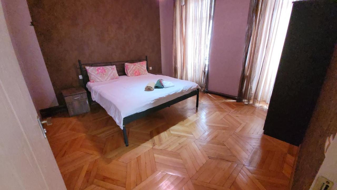 Kiev Hostel Tbilisi Exterior foto