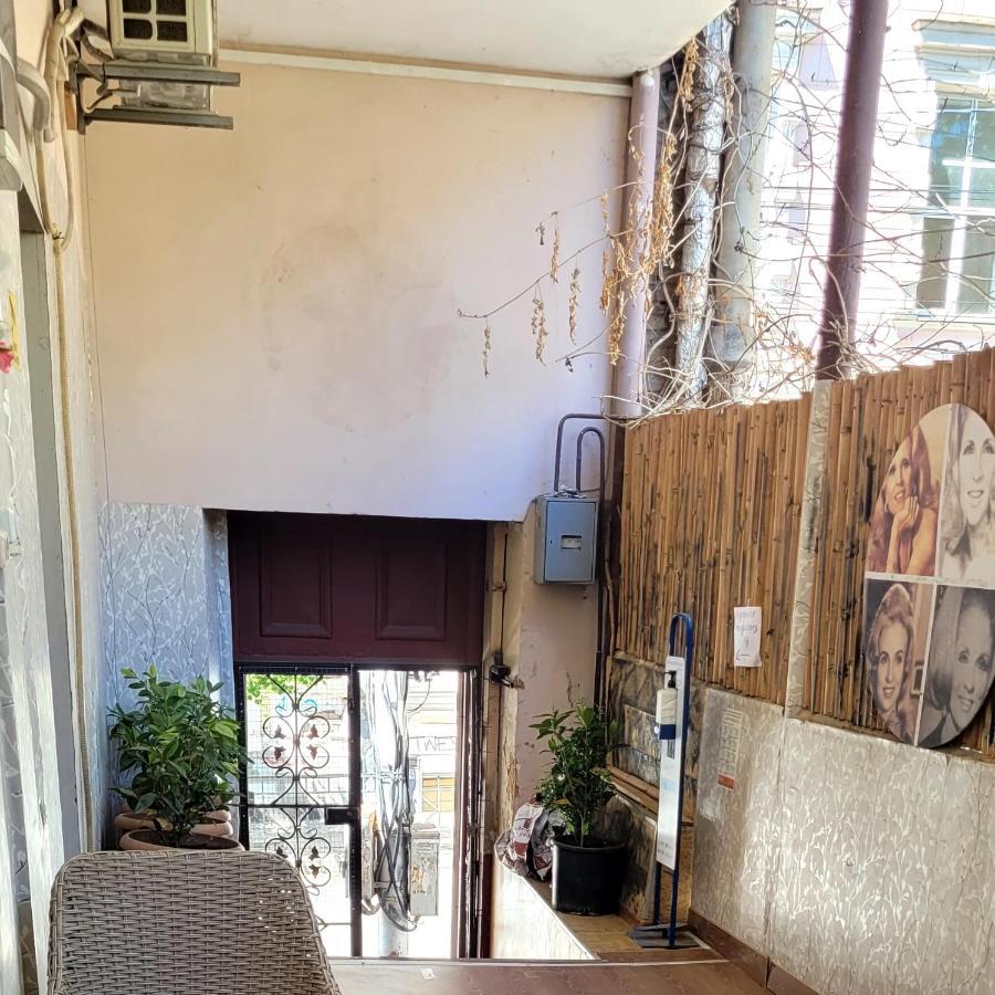 Kiev Hostel Tbilisi Exterior foto
