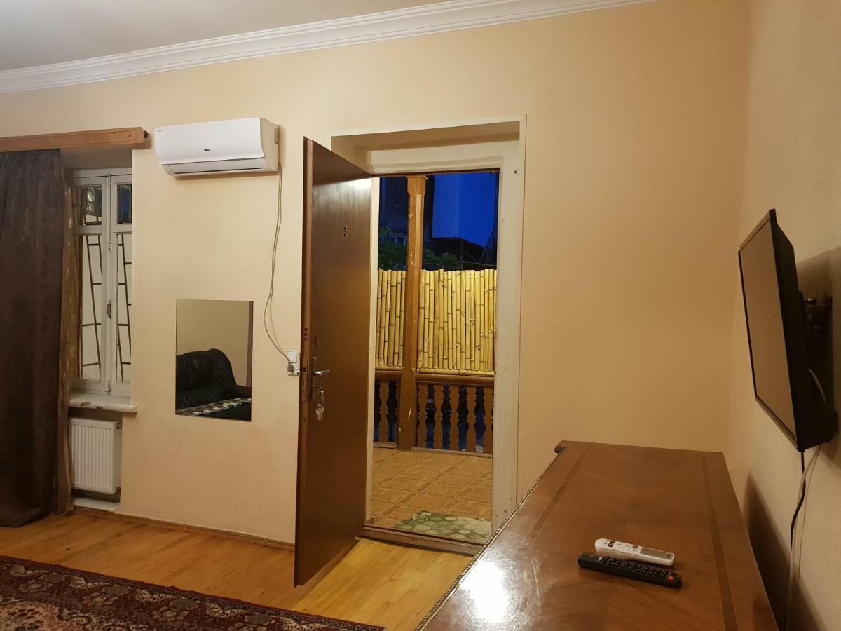 Kiev Hostel Tbilisi Exterior foto
